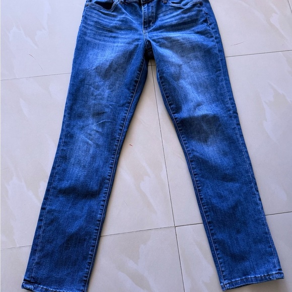 Kut from the Kloth Blue Slim Jeans with Classic Denim Appeal size 6 - Picture 14 of 14